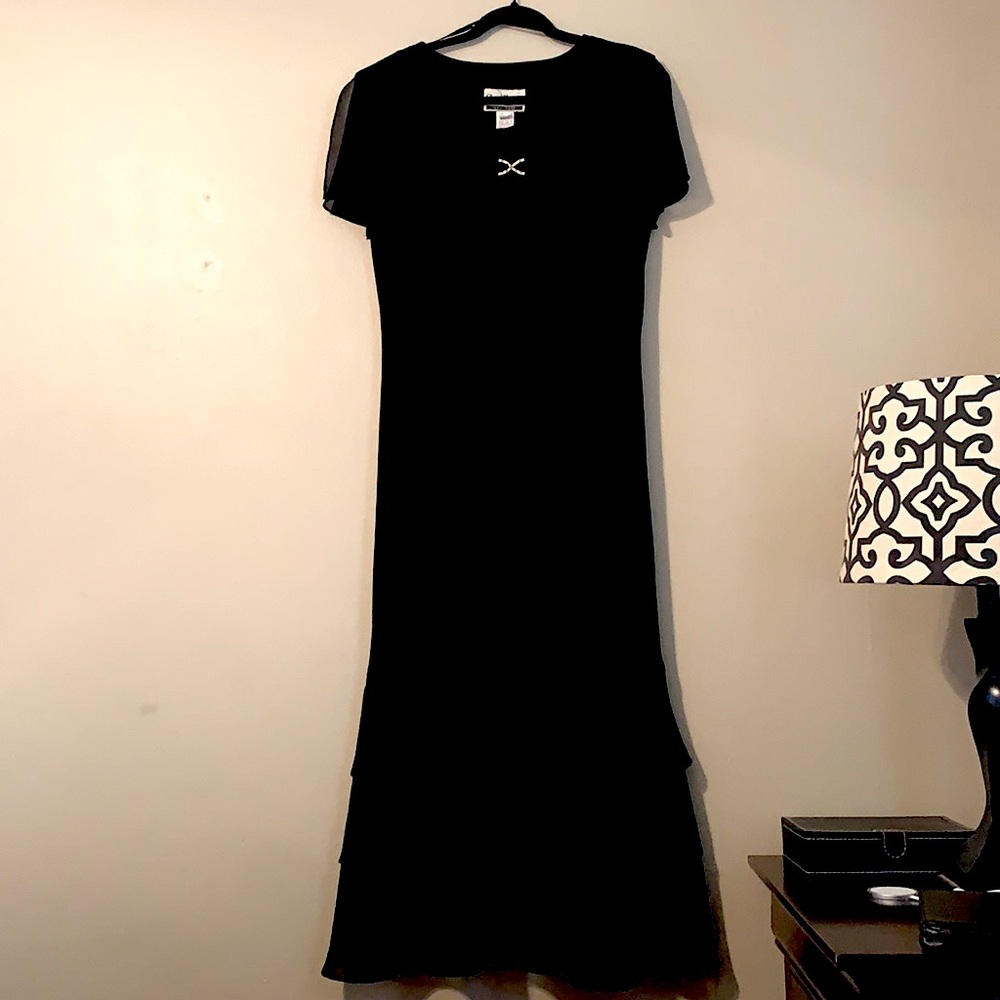 Elegant solid black dress size 14 Sheri Martin NY